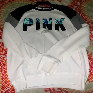 VS Pink crewneck